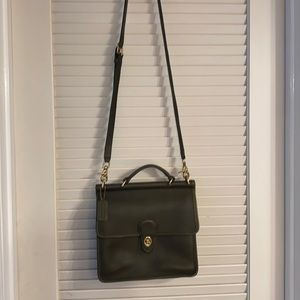 Vintage Coach Willis olive